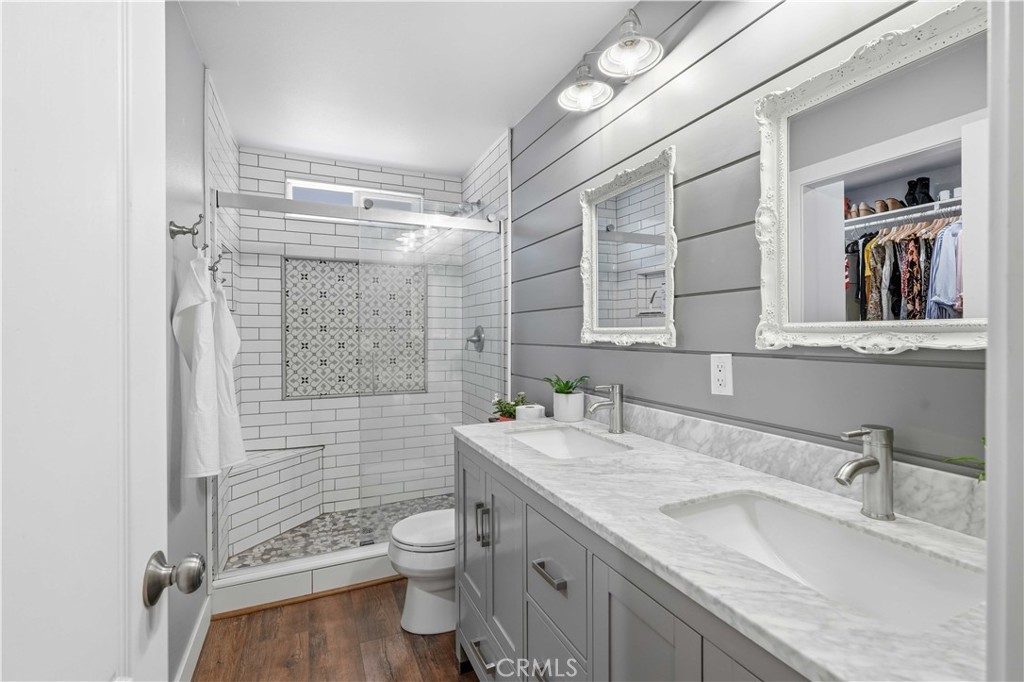 24335 Jennifer Place