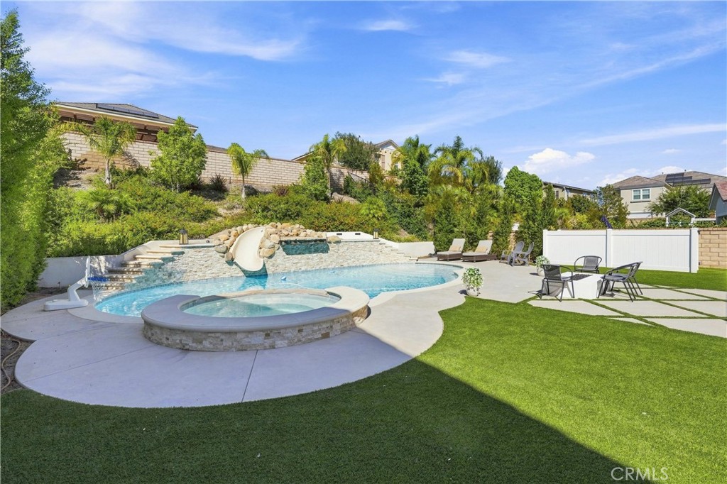 22389 Midtown Court