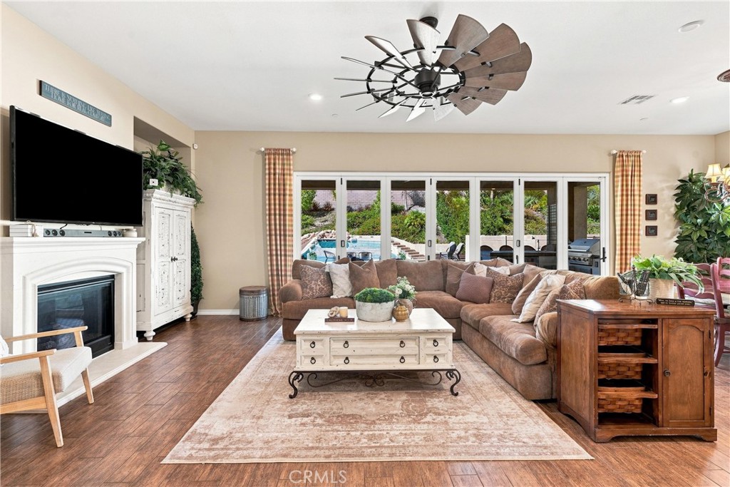 22389 Midtown Court