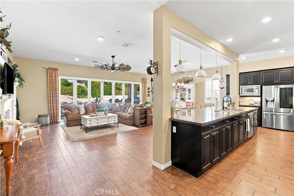 22389 Midtown Court