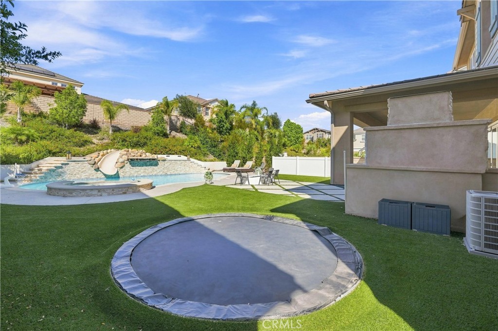 22389 Midtown Court