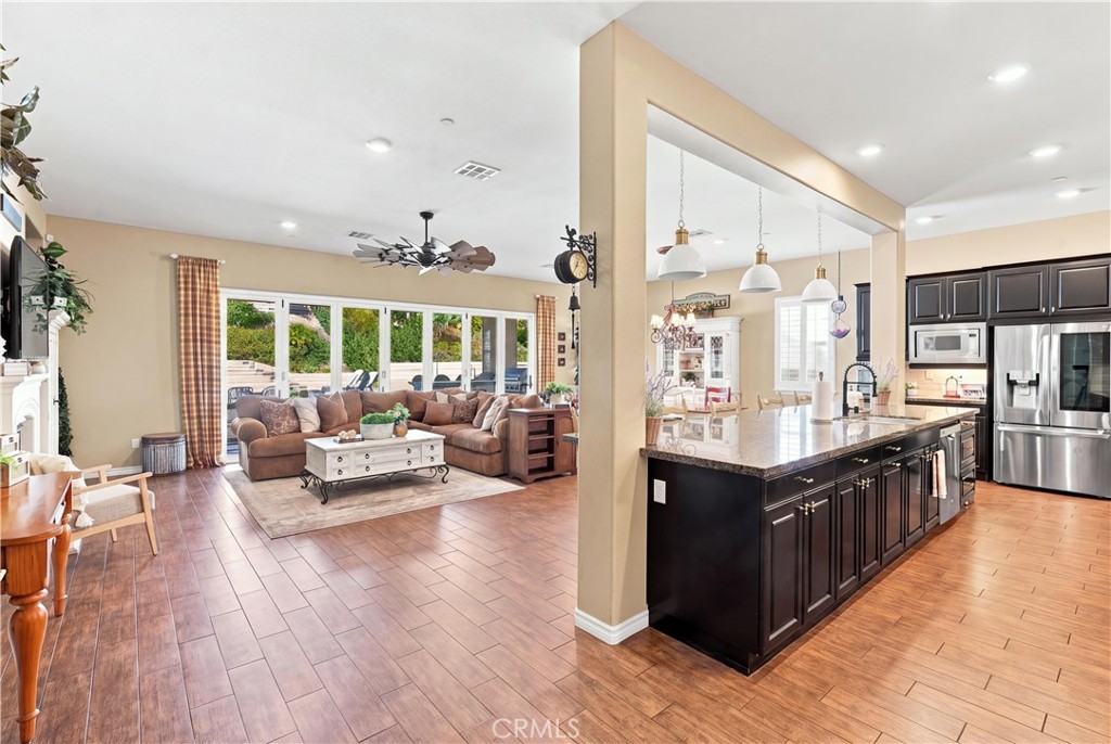 22389 Midtown Court