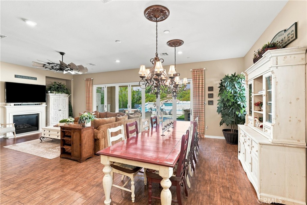 22389 Midtown Court