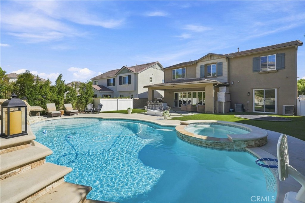 22389 Midtown Court