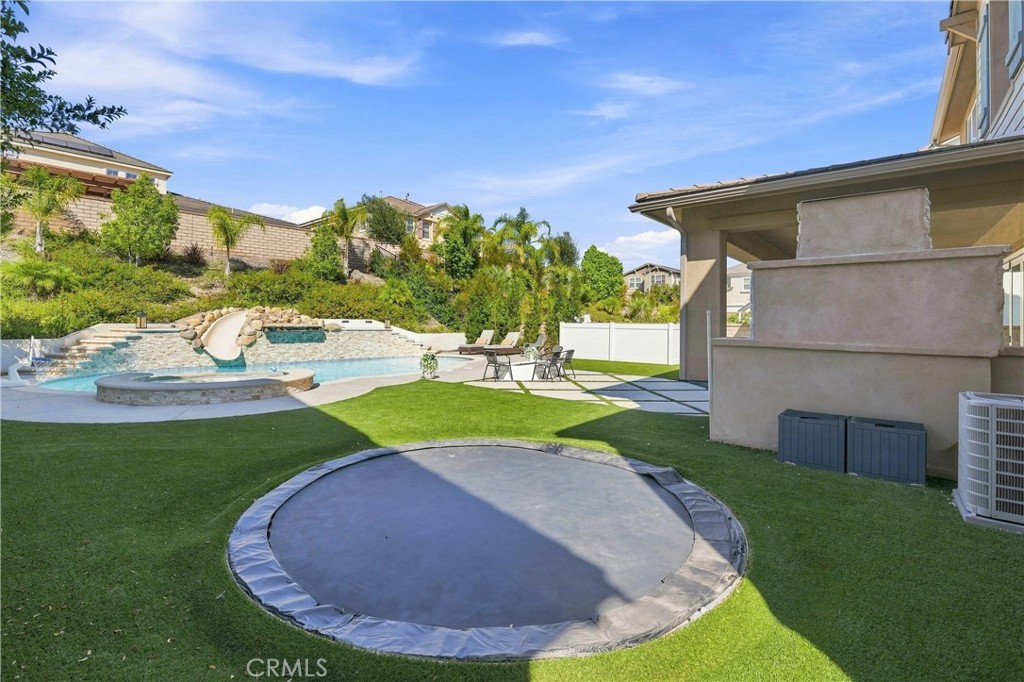 22389 Midtown Court