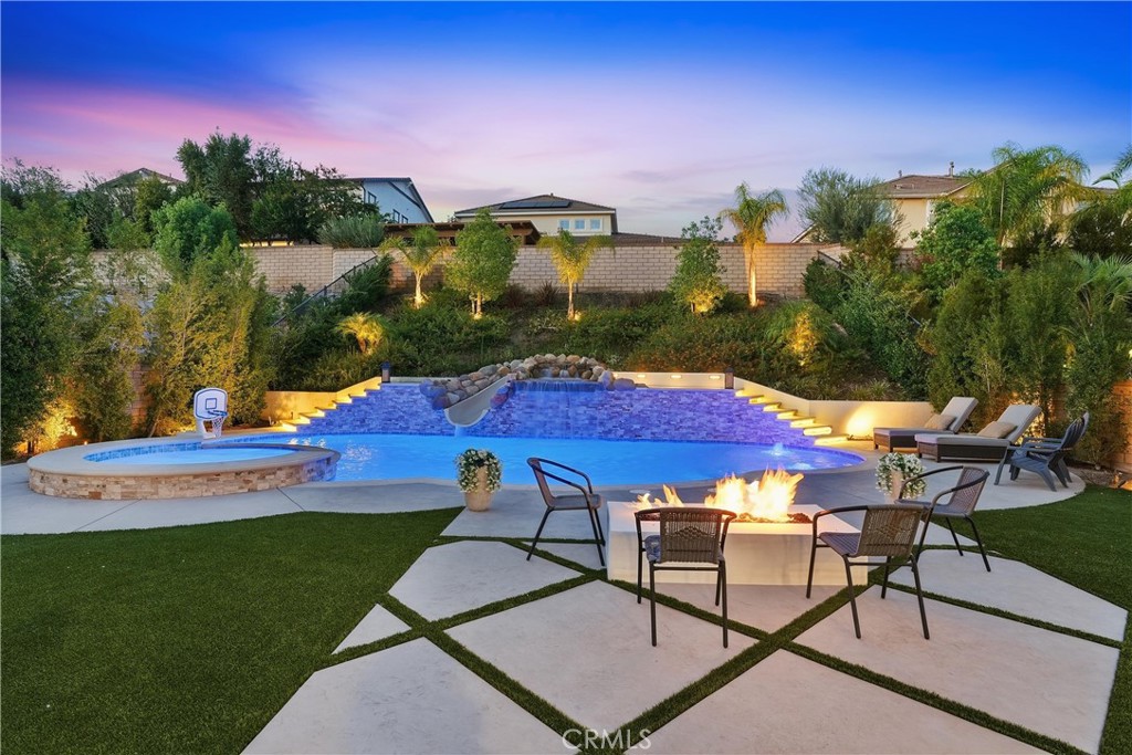 22389 Midtown Court