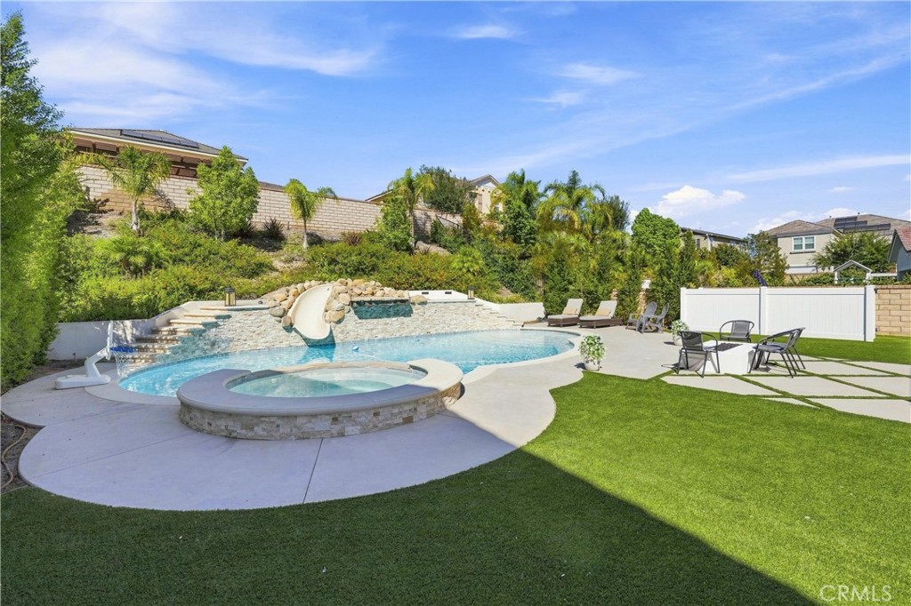 22389 Midtown Court