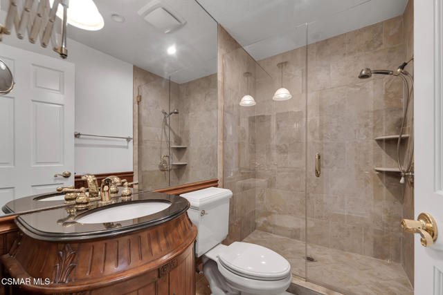 1032 Amberton LN