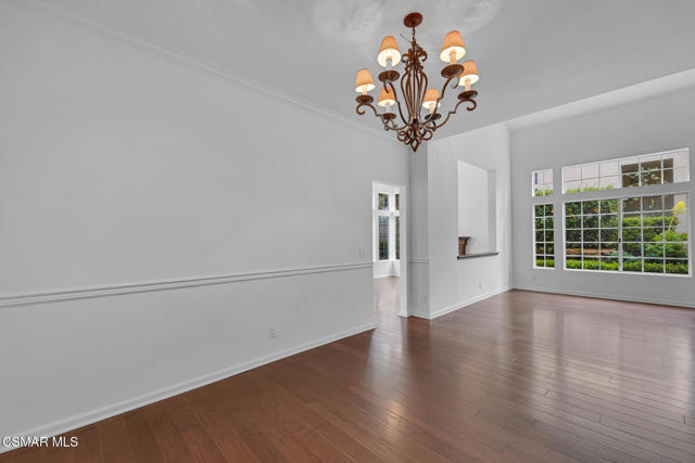 1032 Amberton LN