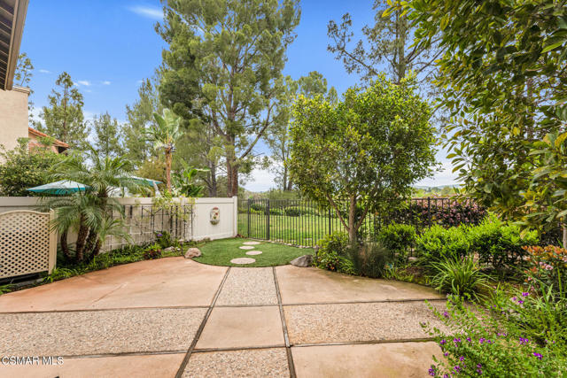 1032 Amberton LN