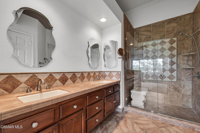 1032 Amberton LN