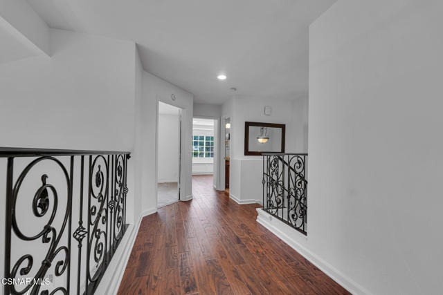 1032 Amberton LN