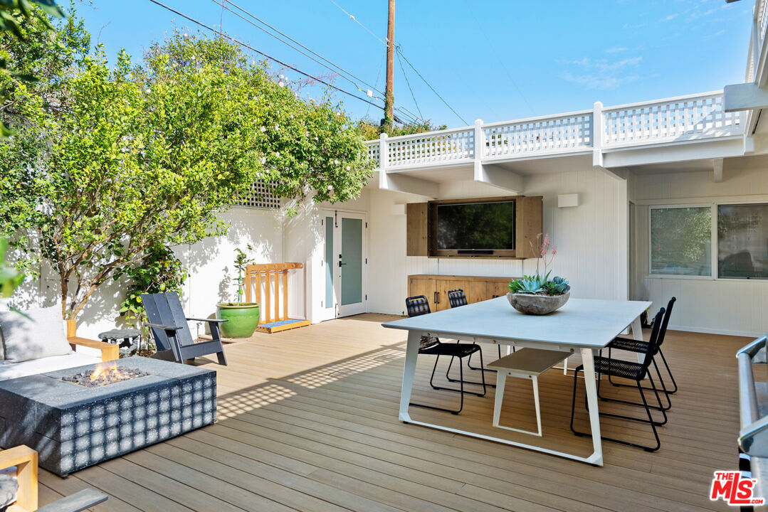 27070 Malibu Cove Colony Dr