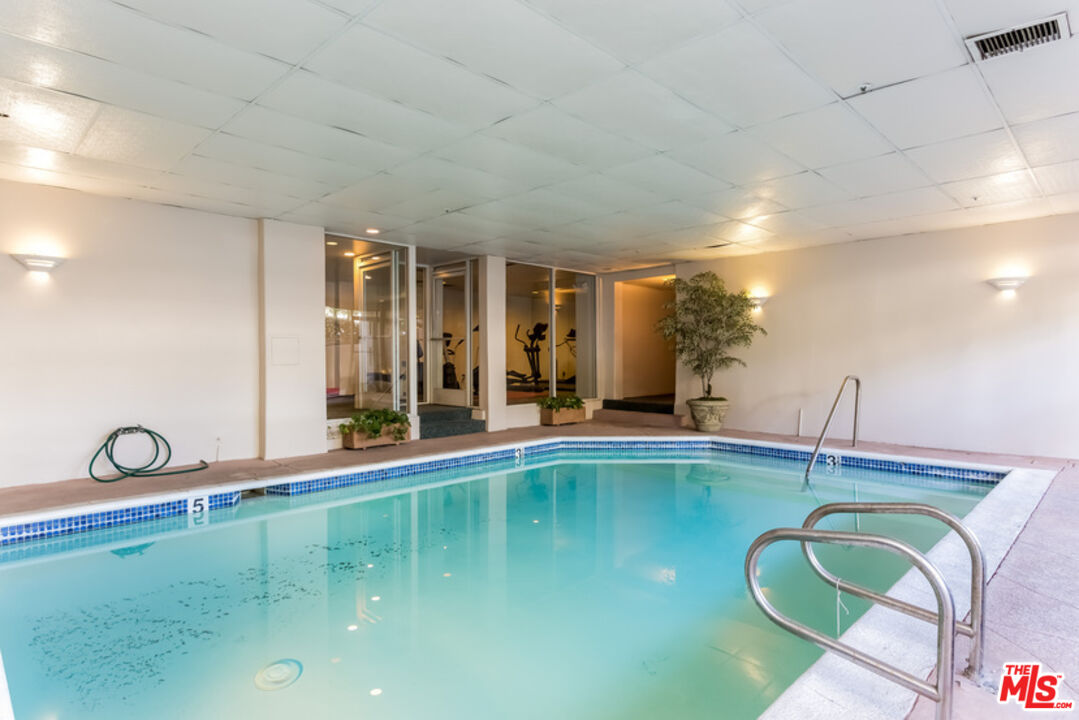 11690 MONTANA AVE Unit: PH303