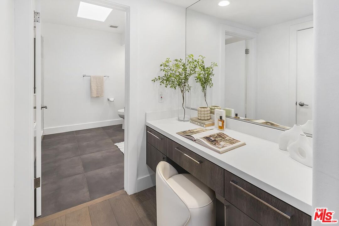 11690 MONTANA AVE Unit: PH303