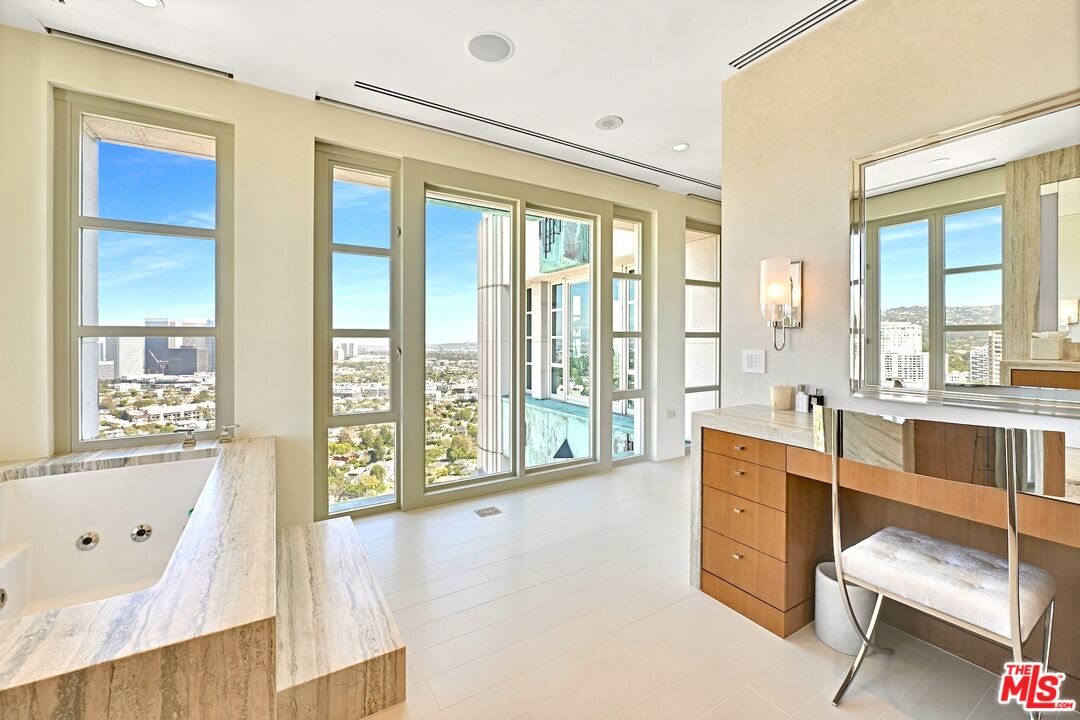 10580 Wilshire Blvd Unit: PH 26