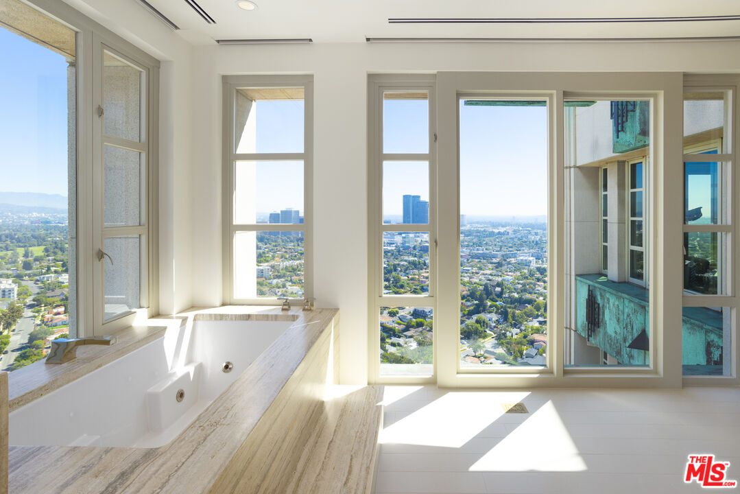 10580 Wilshire Blvd Unit: PH 26