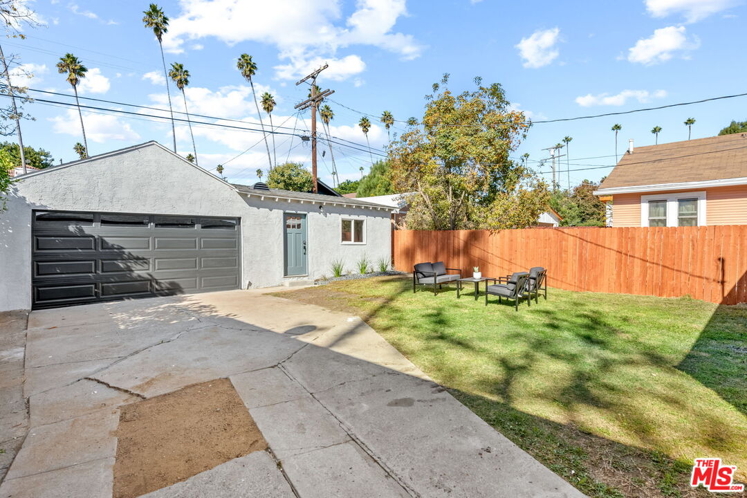 1405 N Coronado St