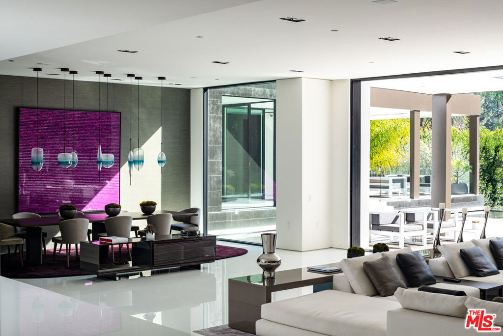 1231 Lago Vista Drive