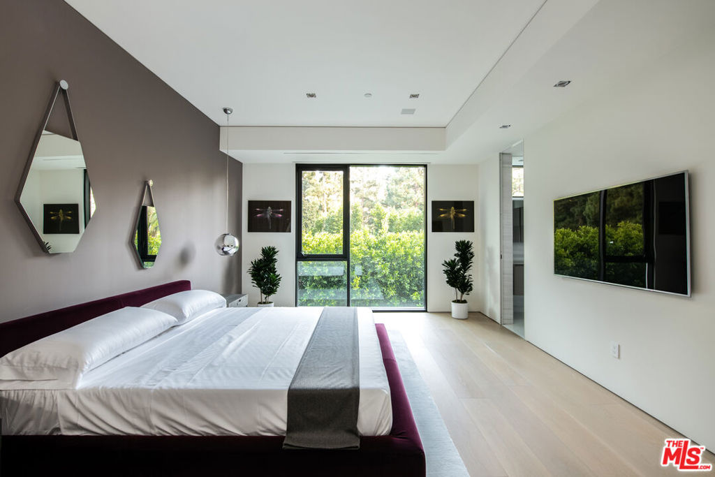 1231 Lago Vista Drive