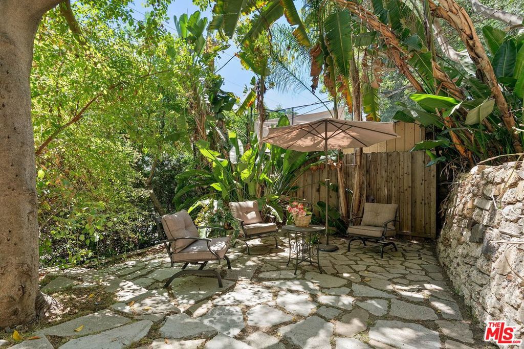 1581 Clear View Drive
