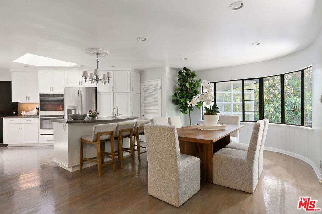 1581 Clear View Drive
