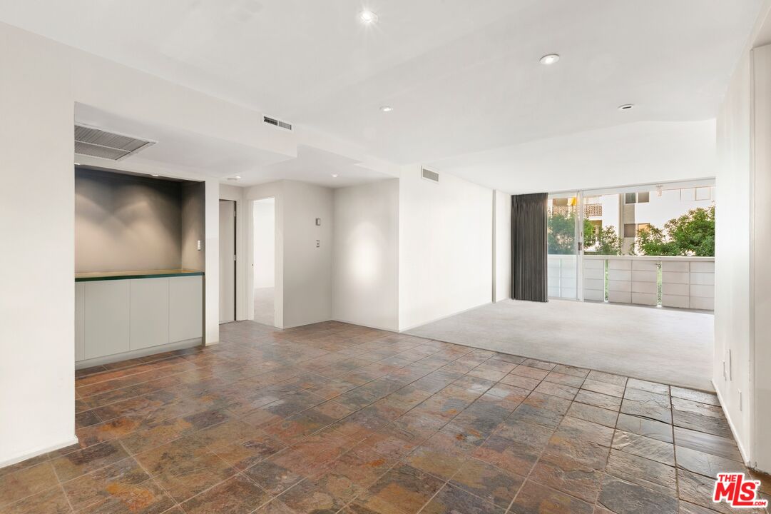 8787 Shoreham Dr Unit: 503