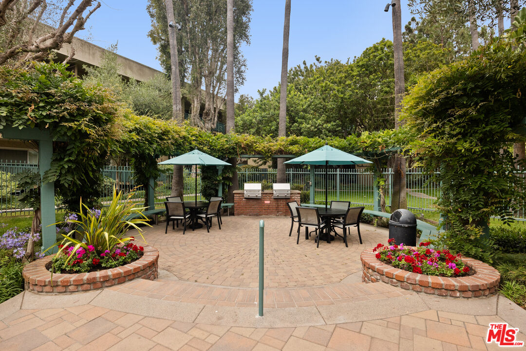 412 N Bellflower Blvd Unit: 306