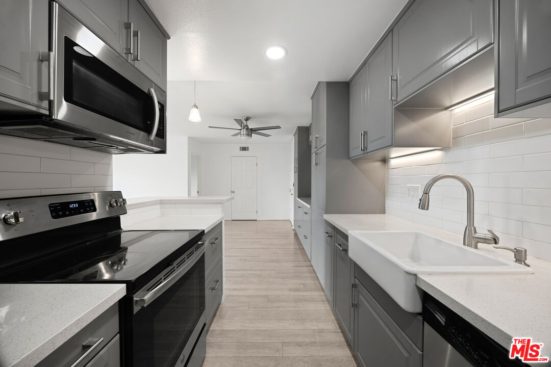 412 N Bellflower Blvd Unit: 306