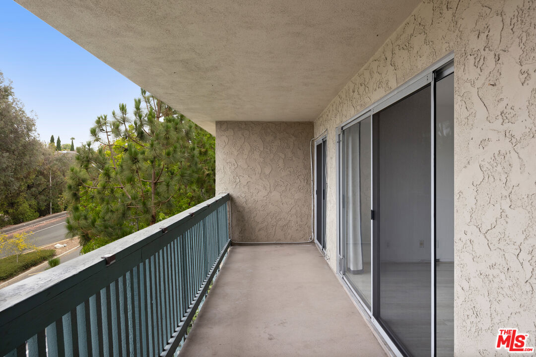 412 N Bellflower Blvd Unit: 306