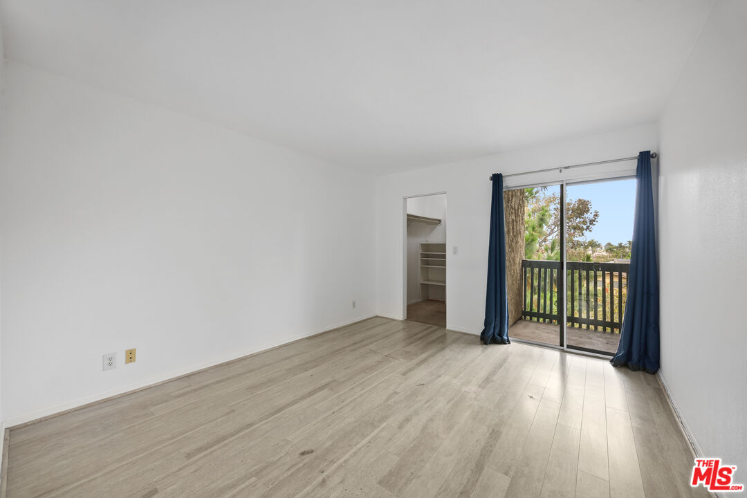 412 N Bellflower Blvd Unit: 306