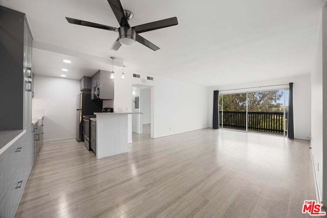 412 N Bellflower Blvd Unit: 306