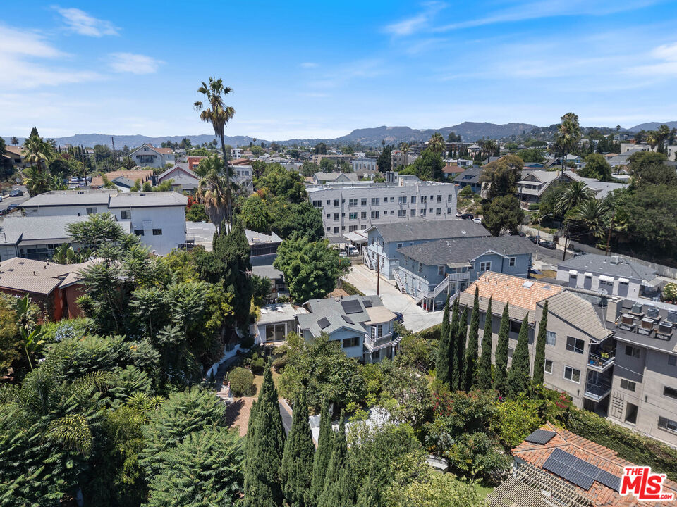 823 Glendale Blvd