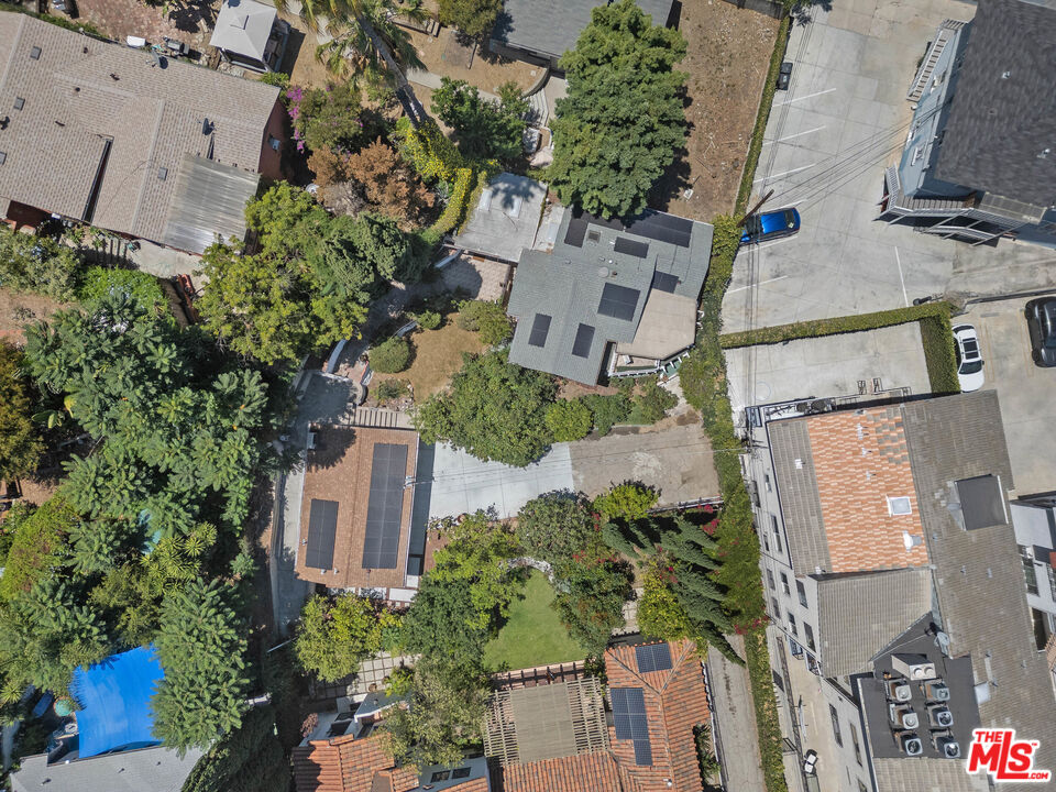 823 Glendale Blvd