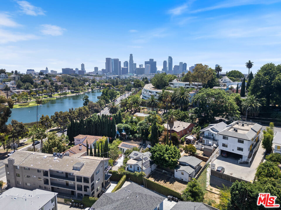 823 Glendale Blvd