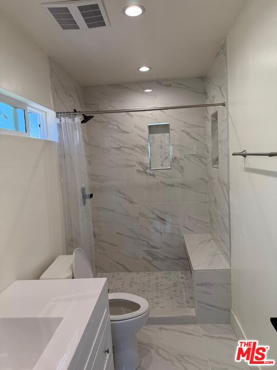 6626 Blewett