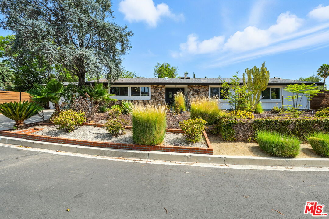 20835 Tiara St