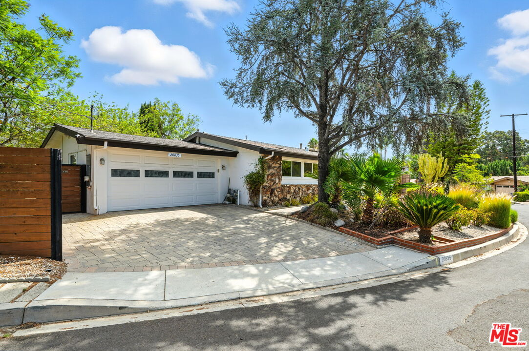 20835 Tiara St