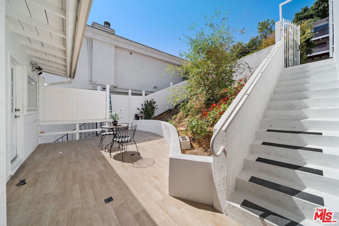 11689 Picturesque Dr