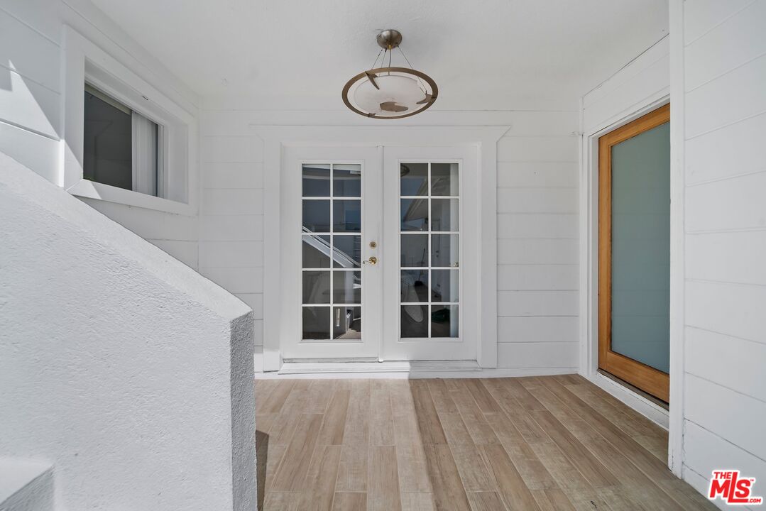 11689 Picturesque Dr