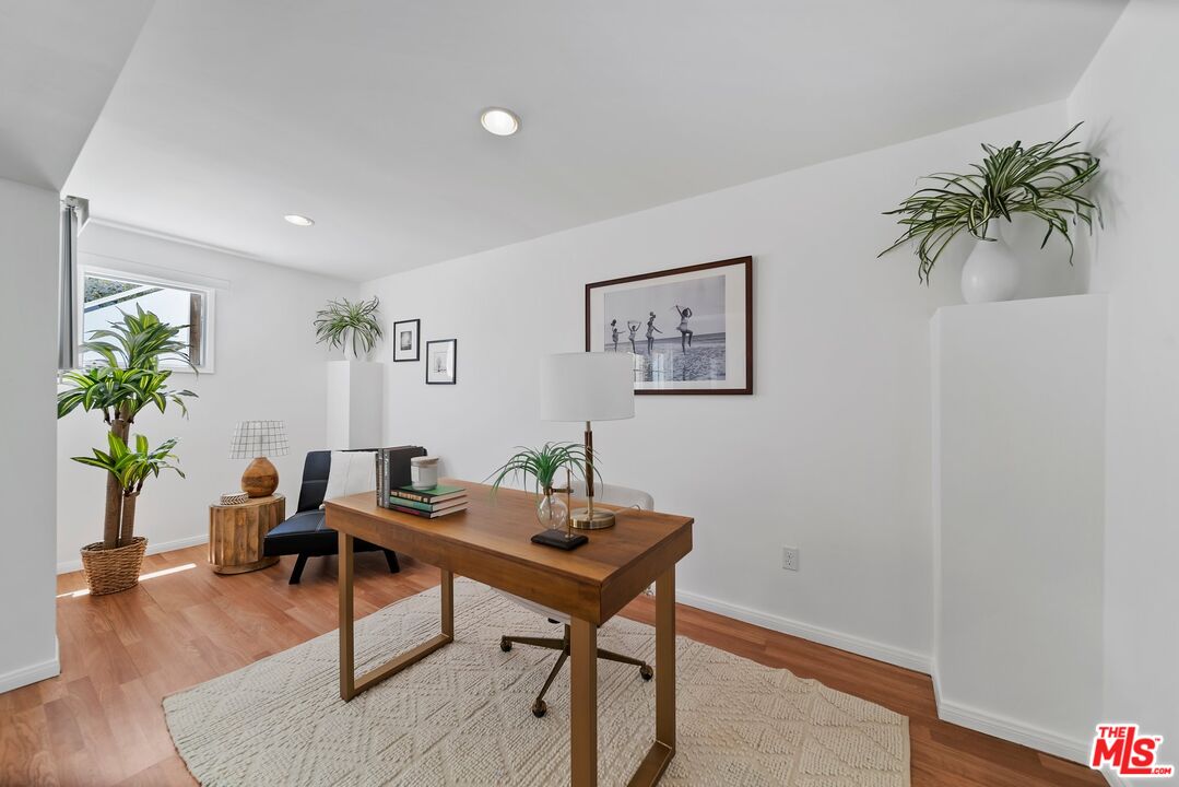 11689 Picturesque Dr
