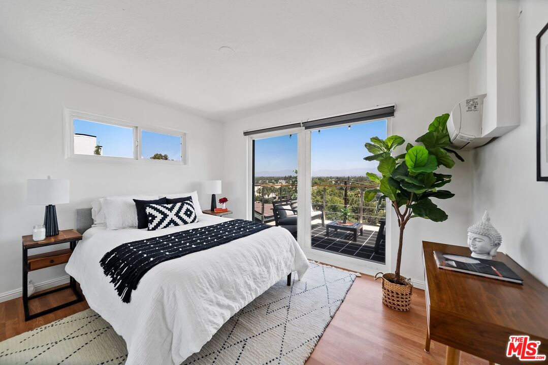 11689 Picturesque Dr