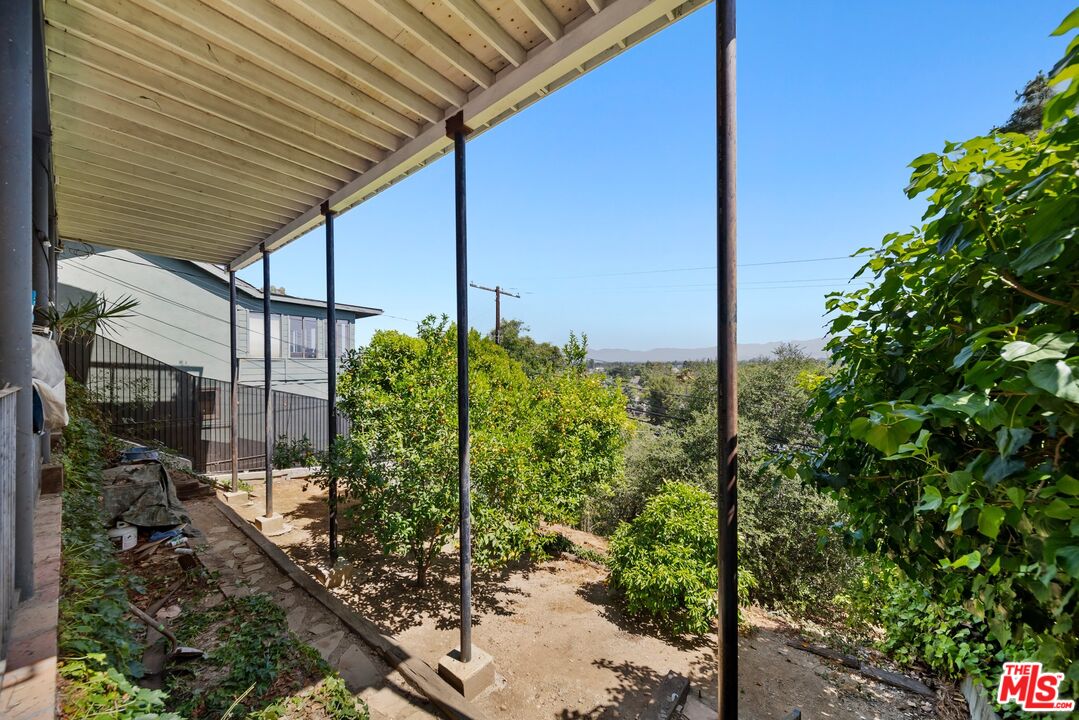 11689 Picturesque Dr