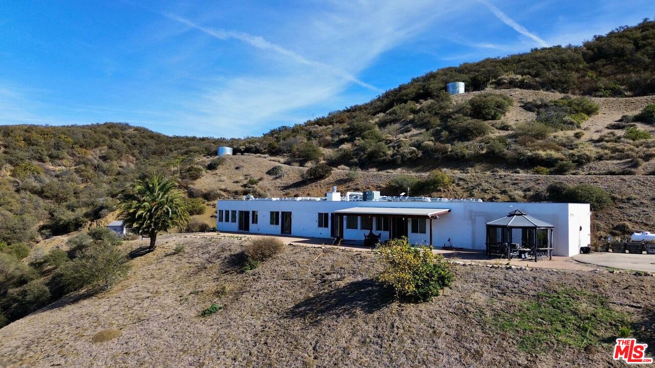 11077 Pacific View Dr