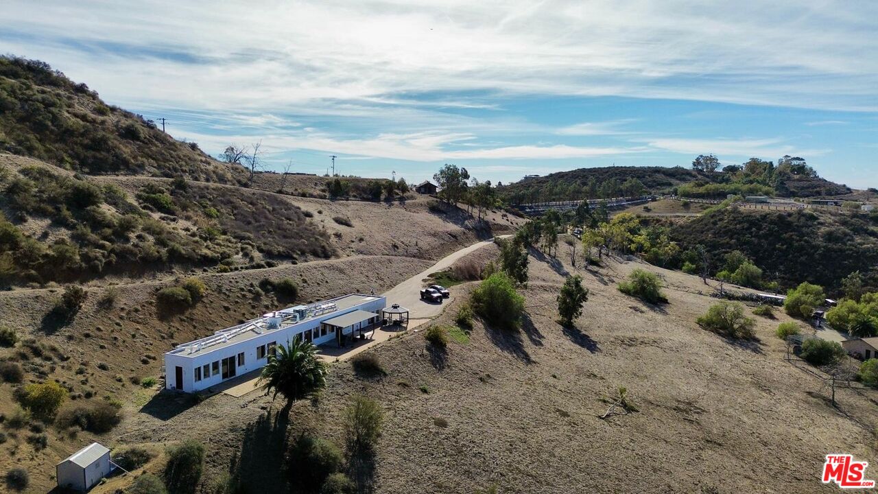 11077 Pacific View Dr