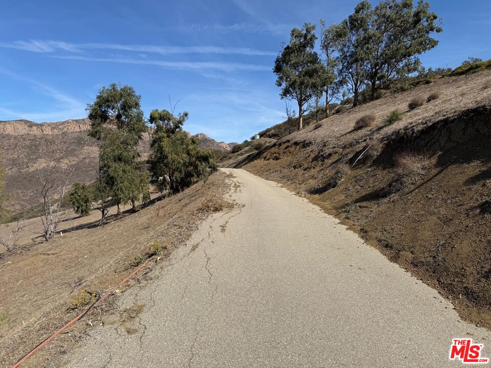 11077 Pacific View Dr