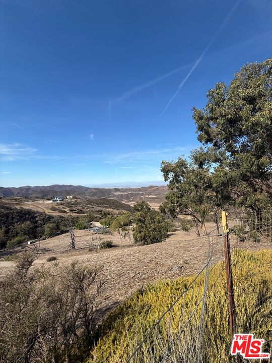 11077 Pacific View Dr