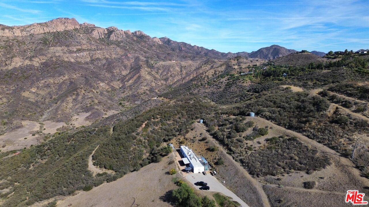 11077 Pacific View Dr