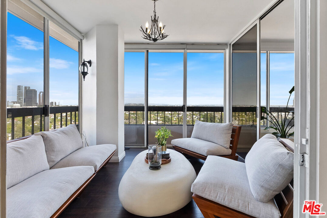 10590 Wilshire Blvd Unit: 1502