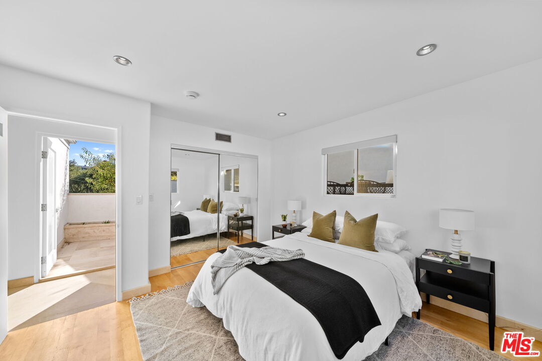 3111 Belden Dr